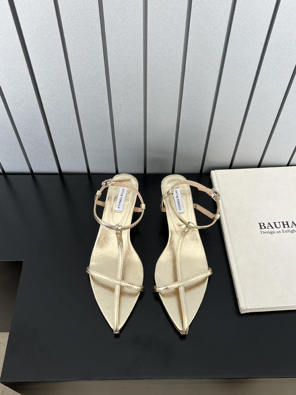 Super versatile pointed slim heeled women's sandals with a straight strap and low heel, 3cm buckle strap, Roman women's shoes