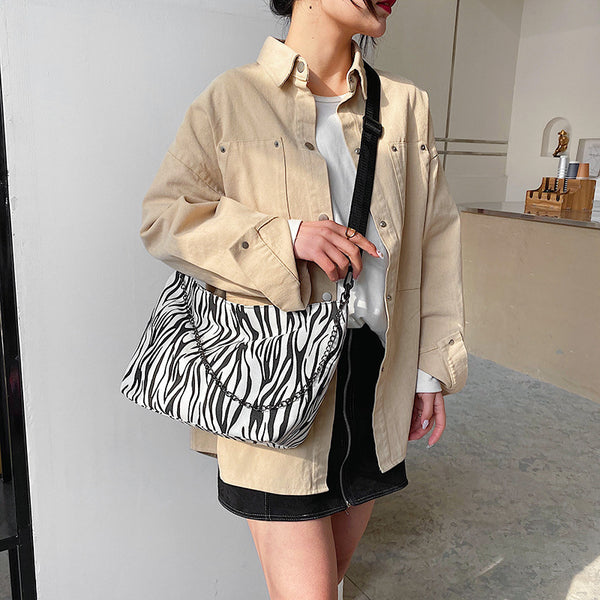 Striped Hong Kong Style Retro Cloth Bag New Women's Bag Korean Fashion Trend Single Shoulder Messenger Bag Chain Bag Girl